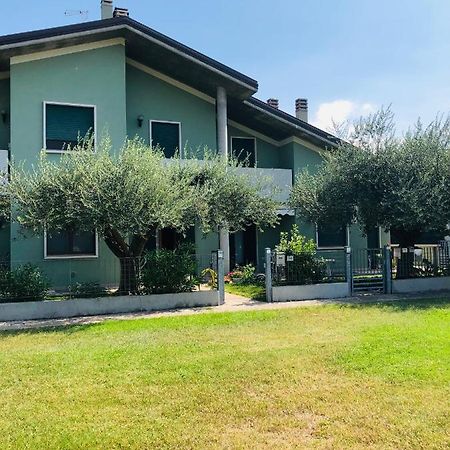 La Casa Sul Parco Apartment Valeggio sul Mincio Luaran gambar