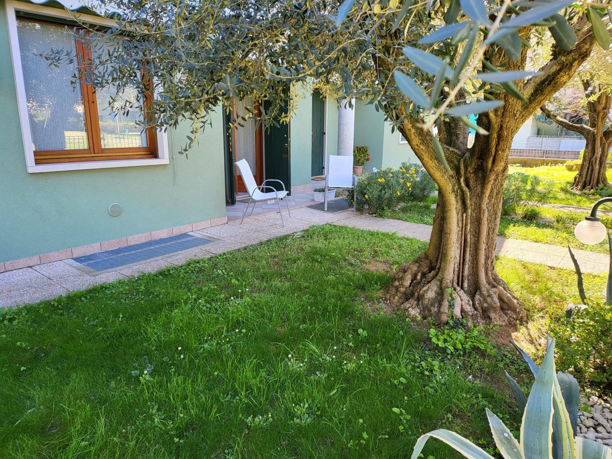 La Casa Sul Parco Apartment Valeggio sul Mincio Luaran gambar